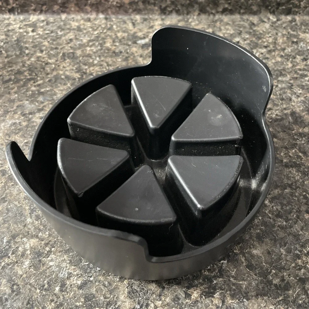 The‎ Pampered Chef Veggie Wedger Fruit Vegetable Cutter Slicer #2417 Retired
